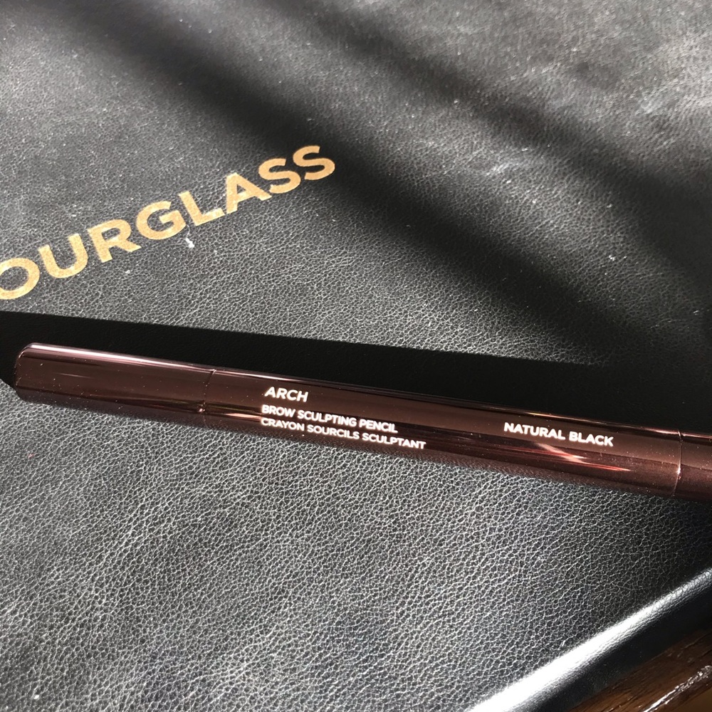 Hourglass brow sculpting pen - natural black